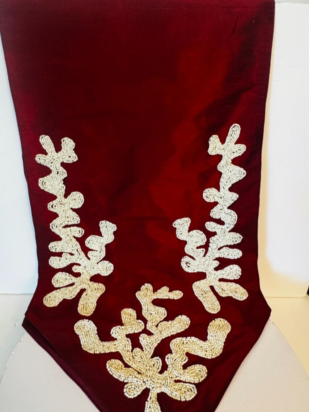 Saro Lifestyle Irena Collection Elegant Red Off-White Table Runner Beaded Embroi - Picture 5 of 16